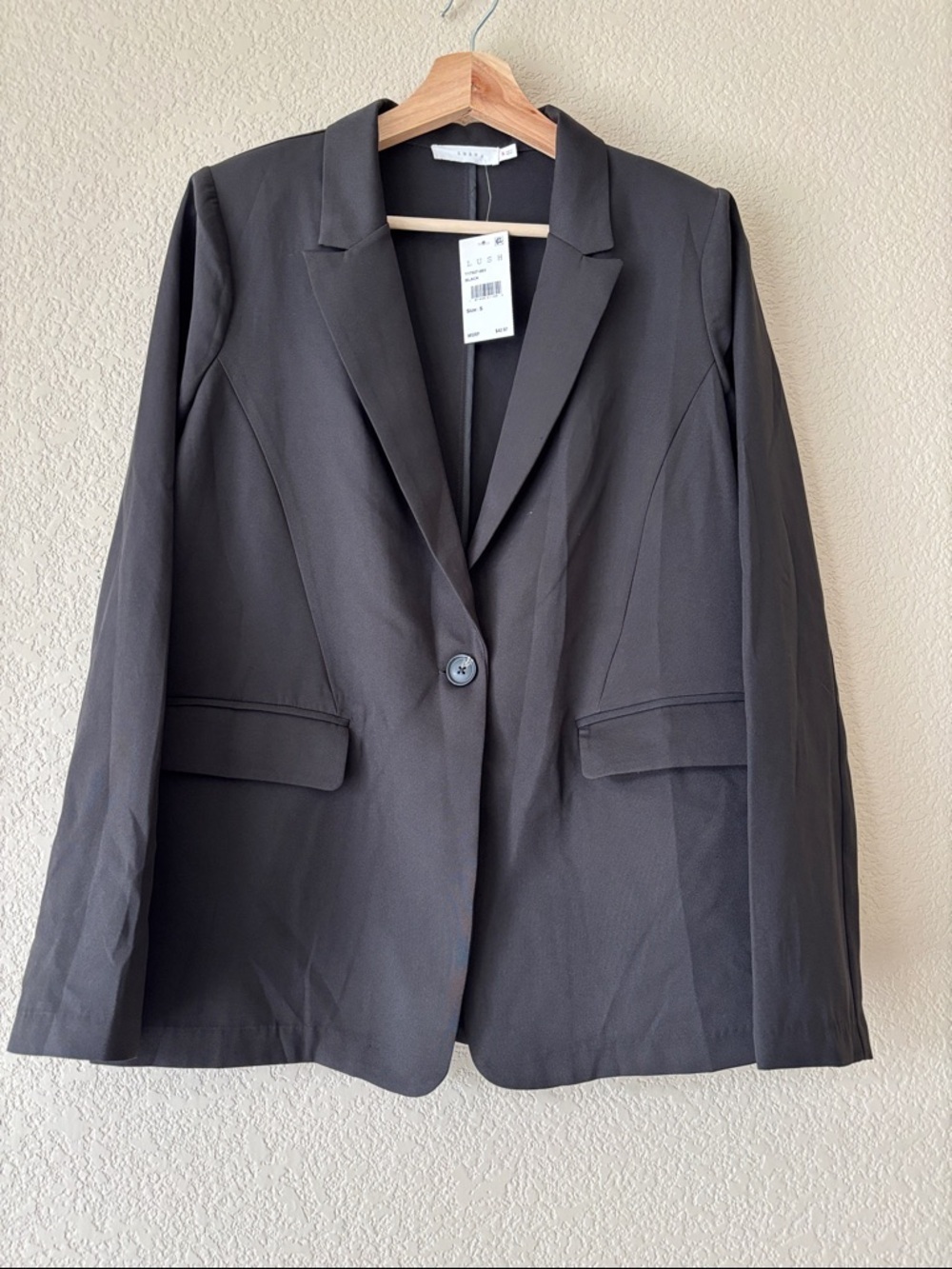 Lush Women’s Black Single-Button Blazer- NWT - Picture 2 of 4